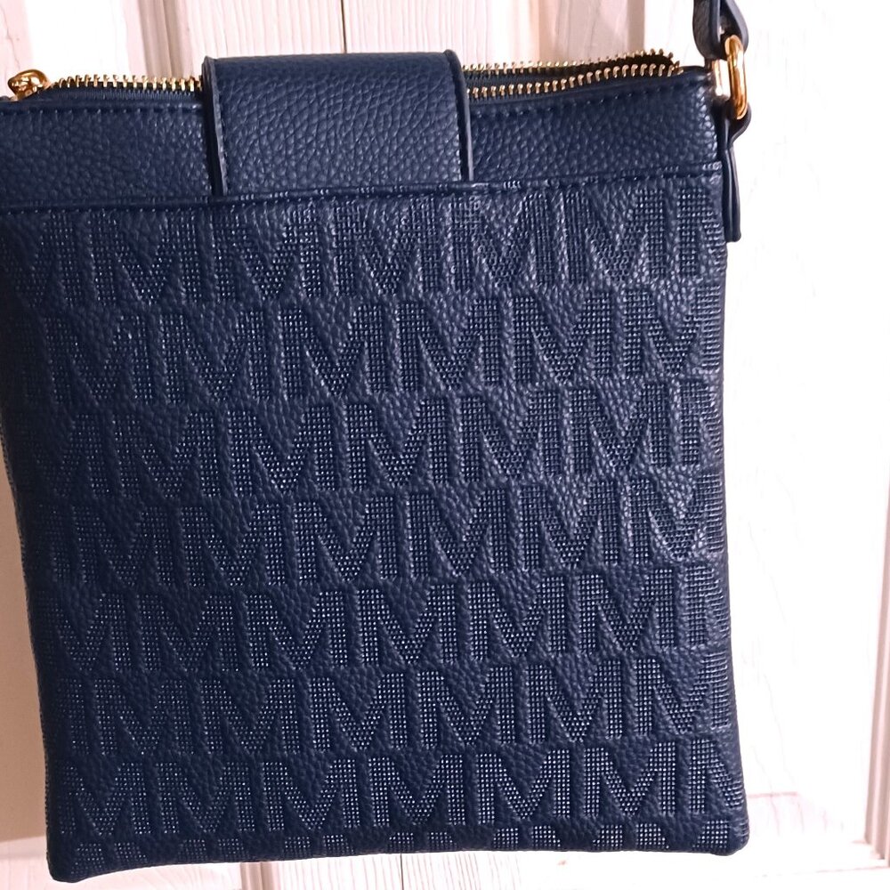 NWOT Wrigley Signature Crossbody BLUE - Picture 3 of 8